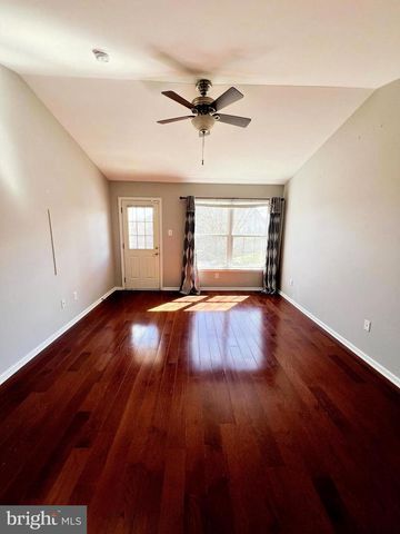 10 DUKES WAY, Feasterville Trevose, PA 19053