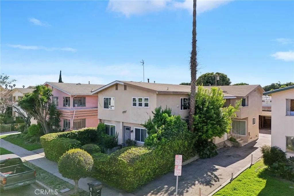 12066 Lamanda Street, Los Angeles, CA 90066