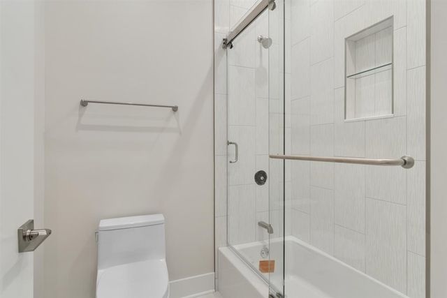 251 High Street, Highwood, IL 60040