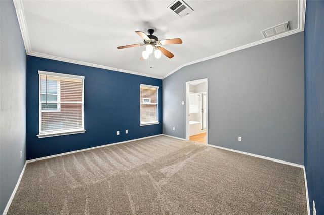 945 King Cotton LN, Round Rock, TX 78664