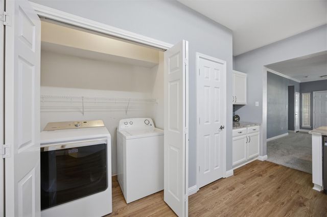 945 King Cotton LN, Round Rock, TX 78664
