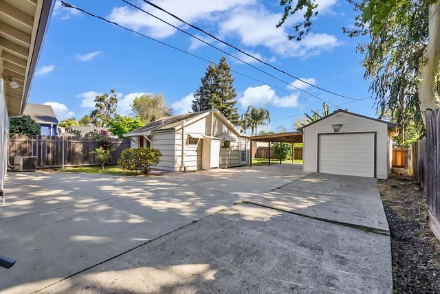 1860 Lucerne, Stockton, CA 95203