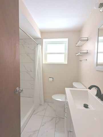 5802 S Archer Avenue B, Chicago, IL 60638