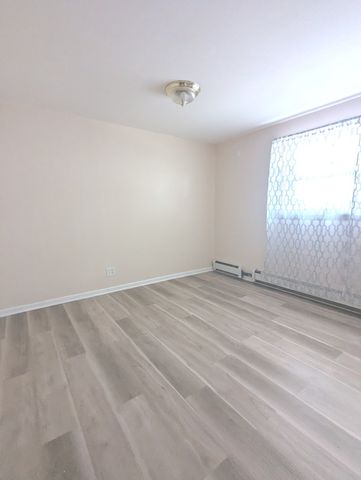 5802 S Archer Avenue B, Chicago, IL 60638