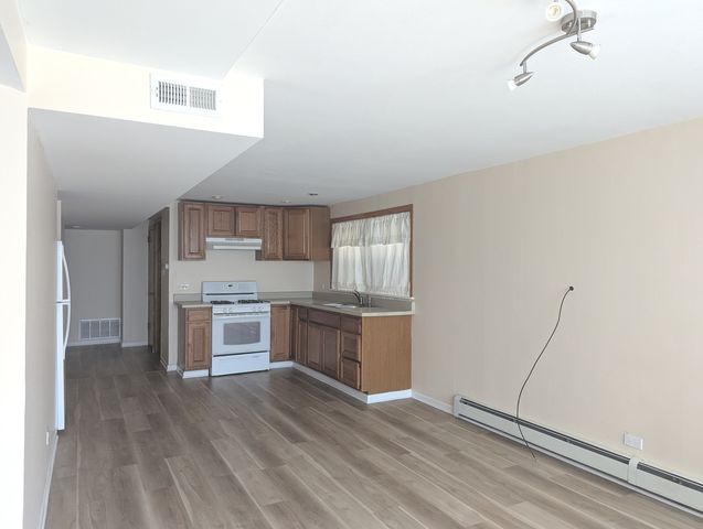 5802 S Archer Avenue B, Chicago, IL 60638