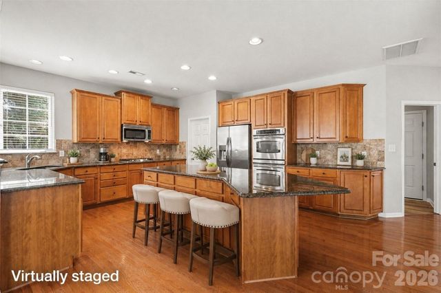 2521 Becket Ridge Road, Charlotte, NC 28270
