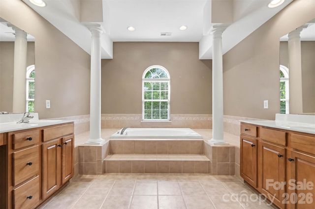 2521 Becket Ridge Road, Charlotte, NC 28270