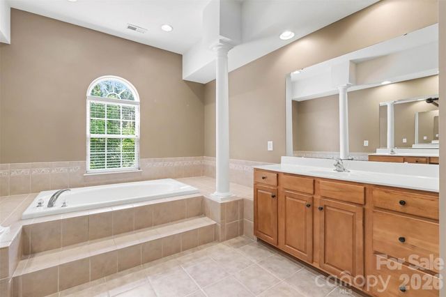 2521 Becket Ridge Road, Charlotte, NC 28270