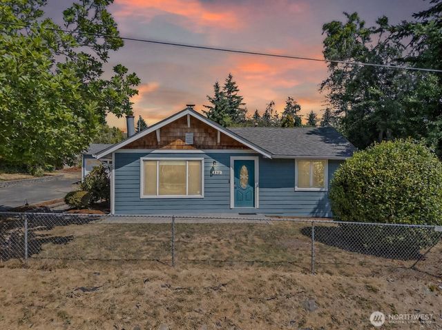 2312 NE Wyoming Street, Bremerton, WA 98310