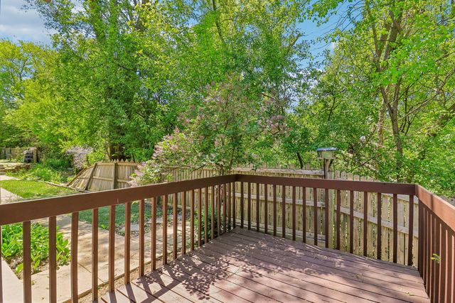 782 Highview Court C, Antioch, IL 60002