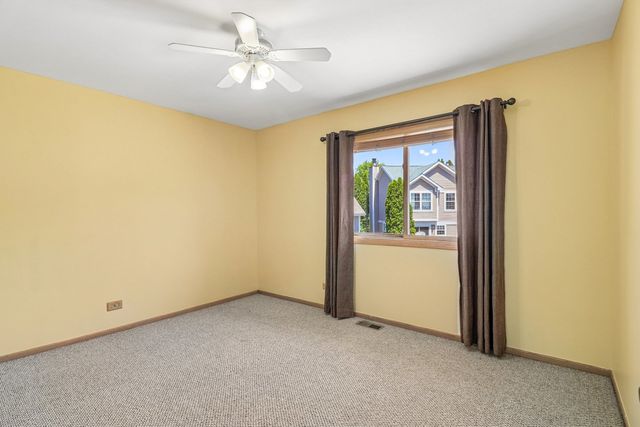 782 Highview Court C, Antioch, IL 60002