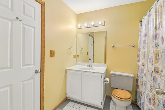 782 Highview Court C, Antioch, IL 60002