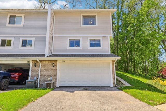 782 Highview Court C, Antioch, IL 60002