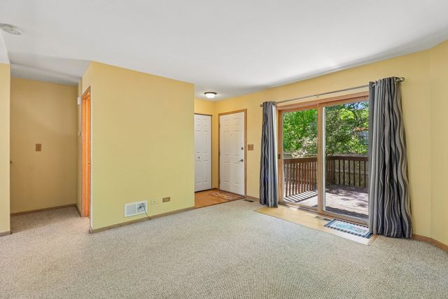 782 Highview Court C, Antioch, IL 60002