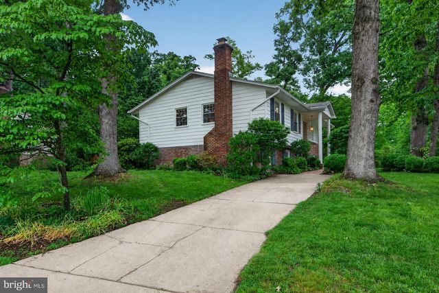 5024 PORTSMOUTH RD, Fairfax, VA 22032