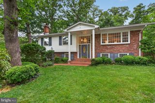 5024 PORTSMOUTH RD, Fairfax, VA 22032
