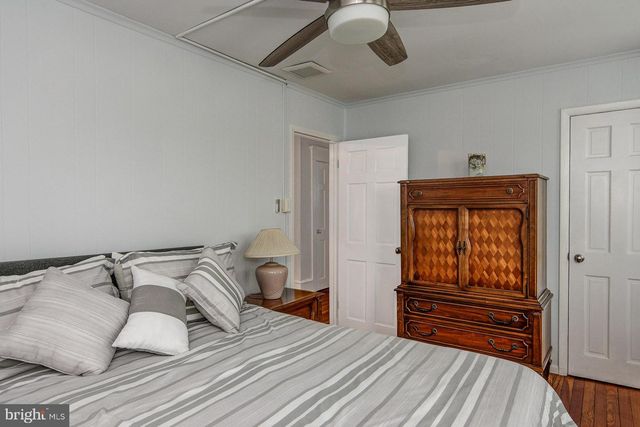 13 W EUCLID AVE, Haddonfield, NJ 08033