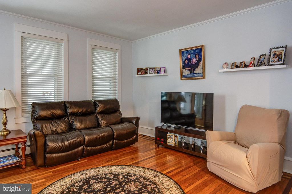 Image 10 of property listing at 13 W EUCLID AVE, Haddonfield, NJ 08033