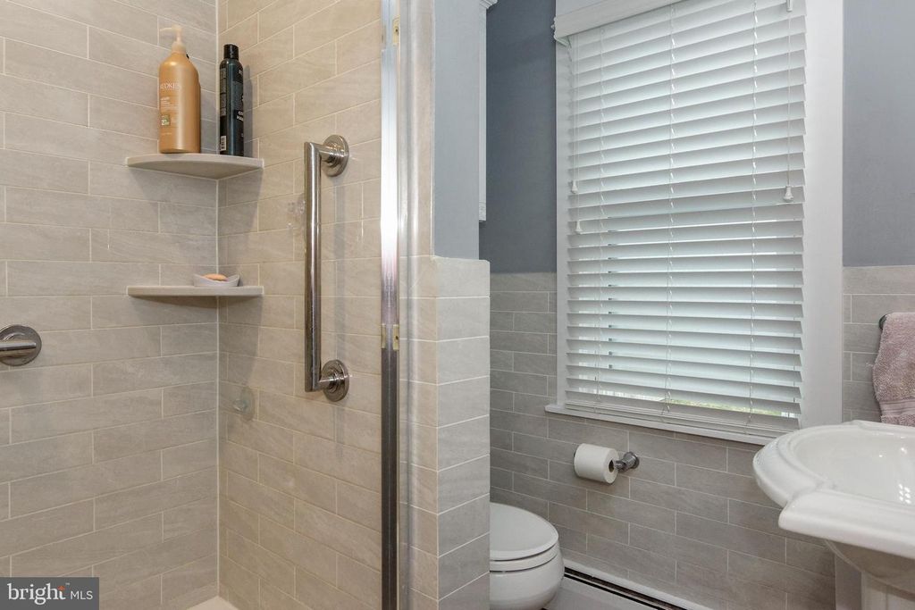 Image 27 of property listing at 13 W EUCLID AVE, Haddonfield, NJ 08033