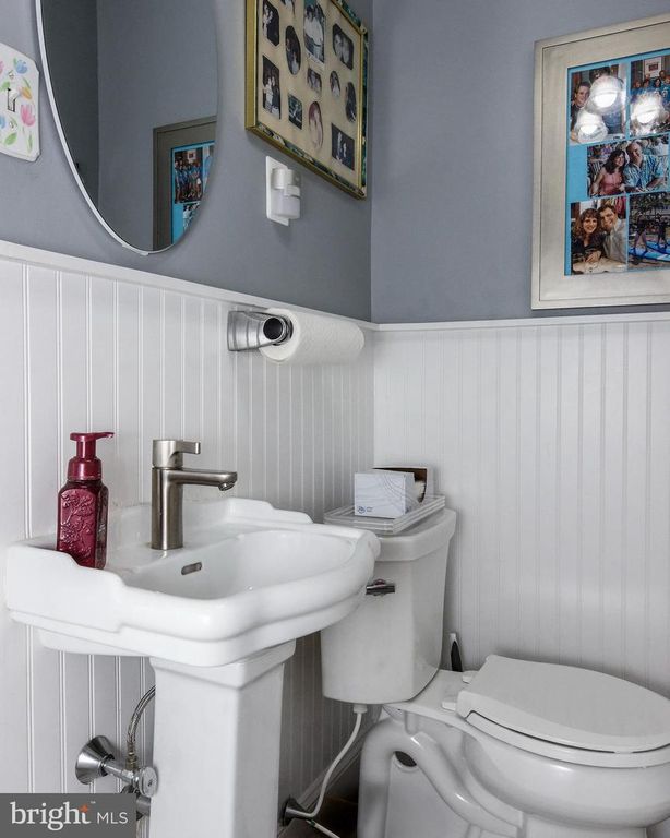 Image 29 of property listing at 13 W EUCLID AVE, Haddonfield, NJ 08033