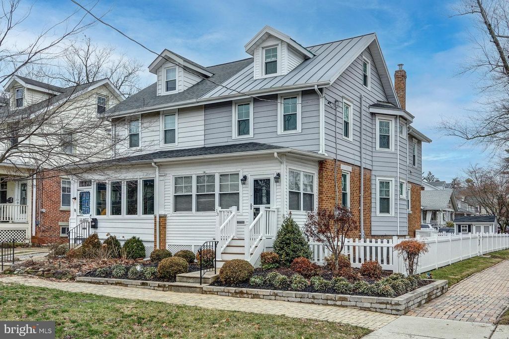 Image 45 of property listing at 13 W EUCLID AVE, Haddonfield, NJ 08033