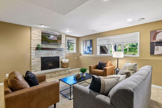 3015 Olive Lane N, Plymouth, MN 55447
