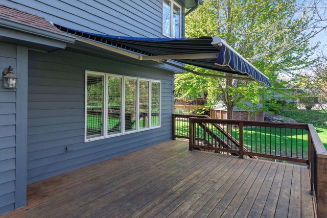 3015 Olive Lane N, Plymouth, MN 55447