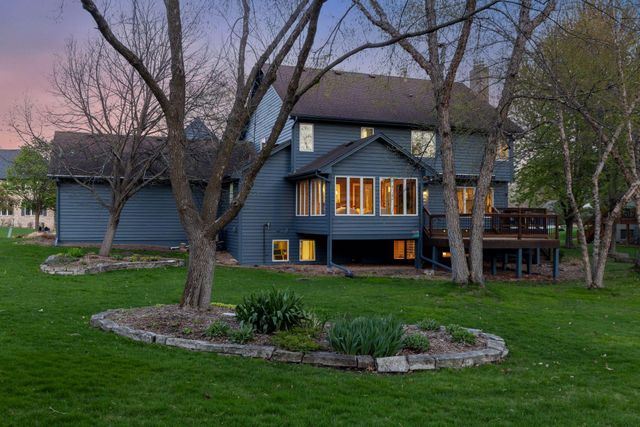 3015 Olive Lane N, Plymouth, MN 55447