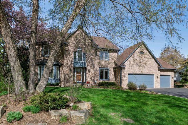 3015 Olive Lane N, Plymouth, MN 55447