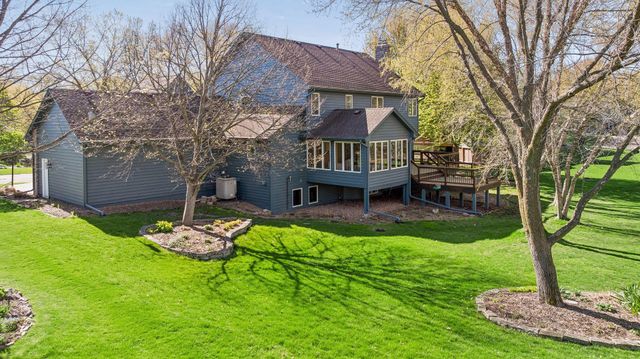 3015 Olive Lane N, Plymouth, MN 55447