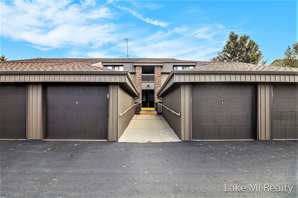 2919 Byron Center Avenue Sw F, City Of Wyoming, MI 49519