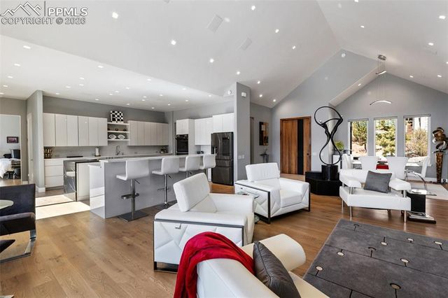 1010 Locklin Way, Woodland Park, CO 80863