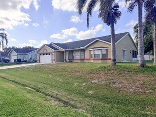 592 SW Lovell Terrace, Port St. Lucie, FL 34953