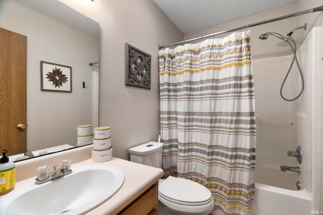 4129 Lofton Drive, Lafayette, IN 47909