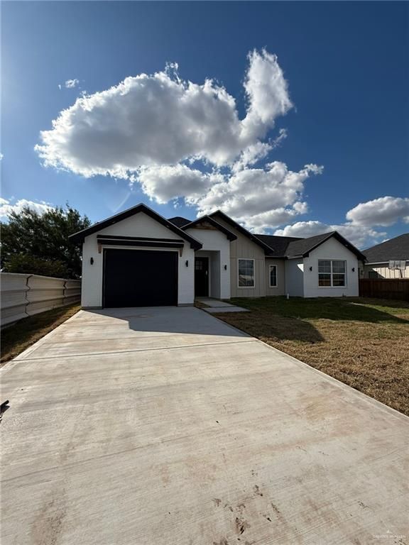 3905 N Mile 4 W Street, Weslaco, TX 78599