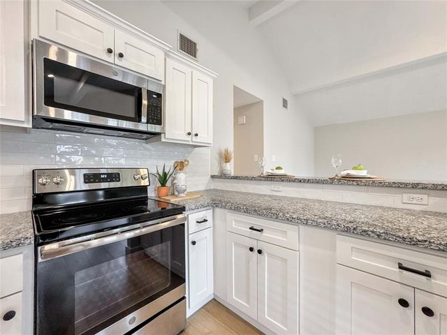 2114 Sequoia Street, Kemah, TX 77565