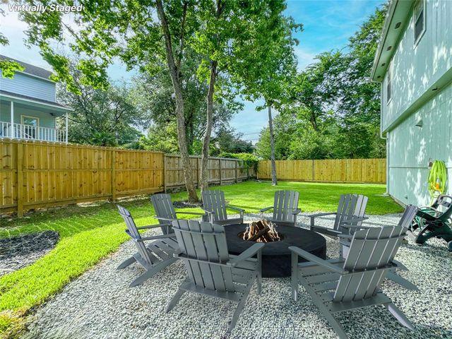 2114 Sequoia Street, Kemah, TX 77565