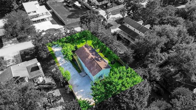 2114 Sequoia Street, Kemah, TX 77565