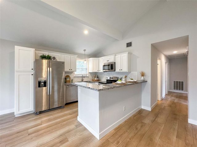 2114 Sequoia Street, Kemah, TX 77565