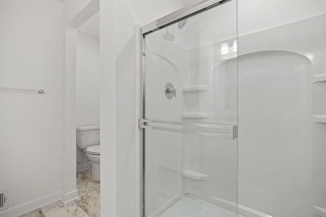 18310 Gladiator Drive, Lakeville, MN 55068