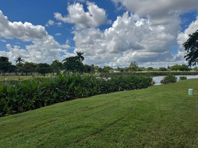 2471 SW 82nd Avenue 108, Davie, FL 33324