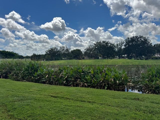 2471 SW 82nd Avenue 108, Davie, FL 33324