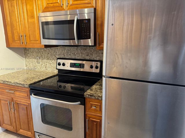 2471 SW 82nd Avenue 108, Davie, FL 33324