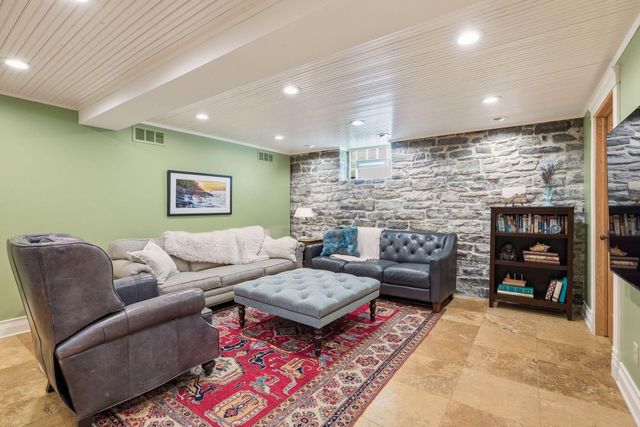 3212 Irving Avenue S, Minneapolis, MN 55408