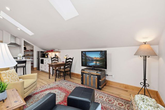 3212 Irving Avenue S, Minneapolis, MN 55408