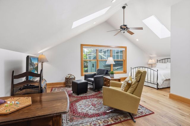 3212 Irving Avenue S, Minneapolis, MN 55408