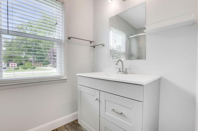 7607 Palmer Road SW, Reynoldsburg, OH 43068