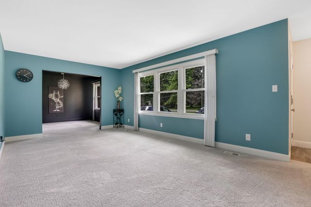 7607 Palmer Road SW, Reynoldsburg, OH 43068
