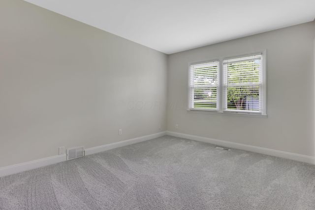 7607 Palmer Road SW, Reynoldsburg, OH 43068