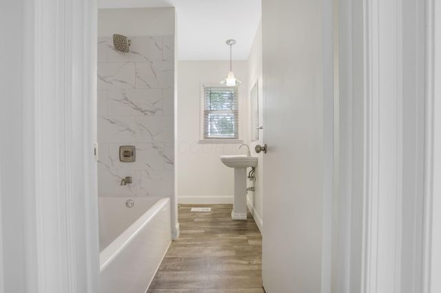 7607 Palmer Road SW, Reynoldsburg, OH 43068